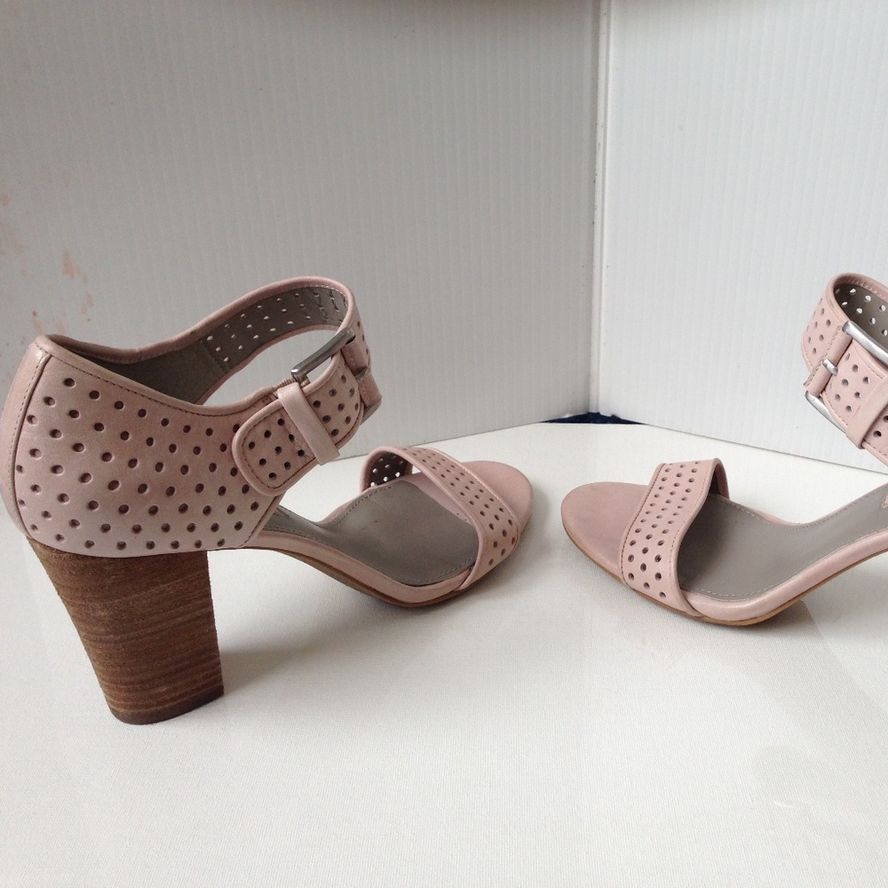Dusty Rose ECCO 'Omak' Perforated Leather High Heel Sandals 39